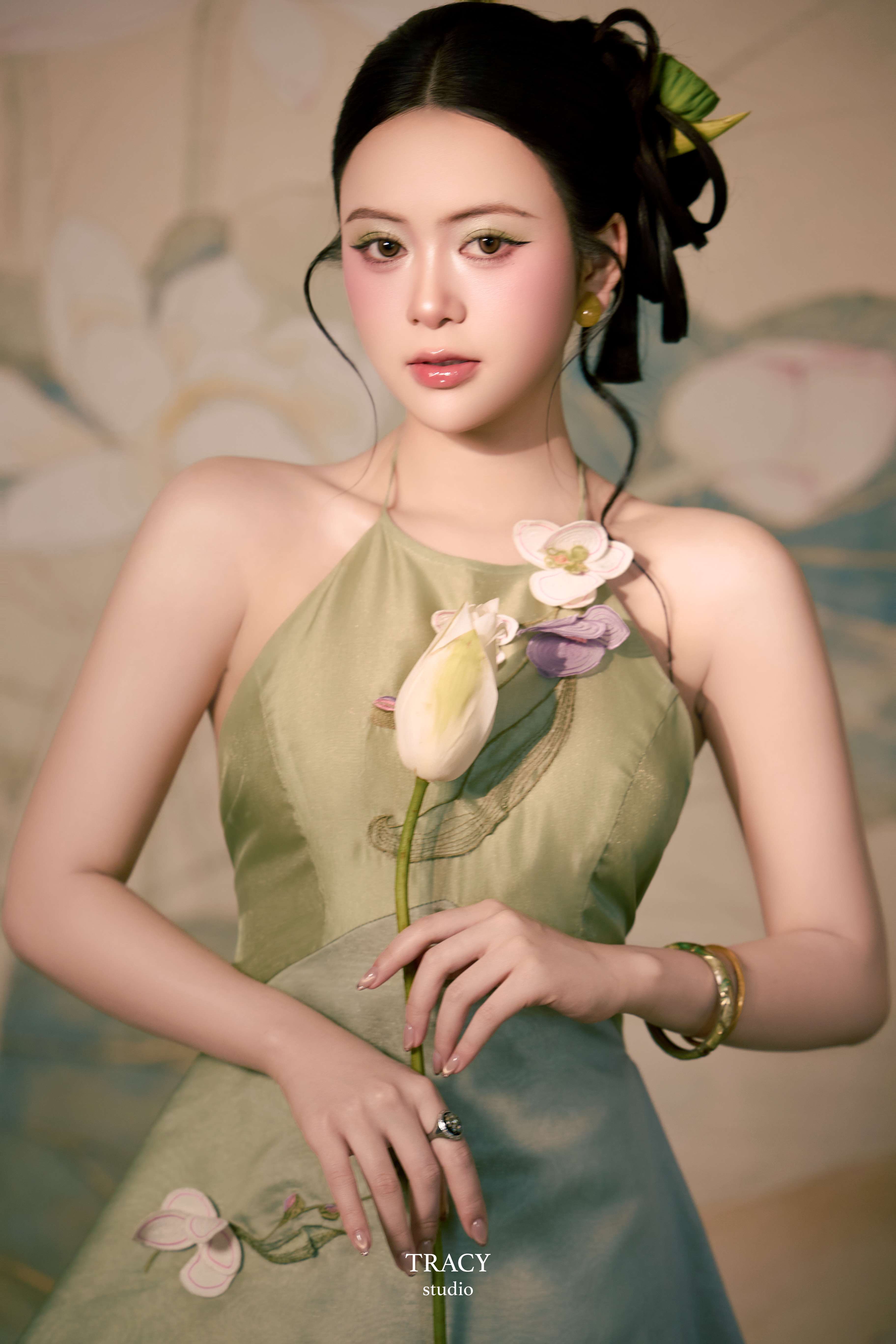 frontend/img/gallery/concept-sen/tracy-studio-chup-sen-phuong-thanh (7).jpg